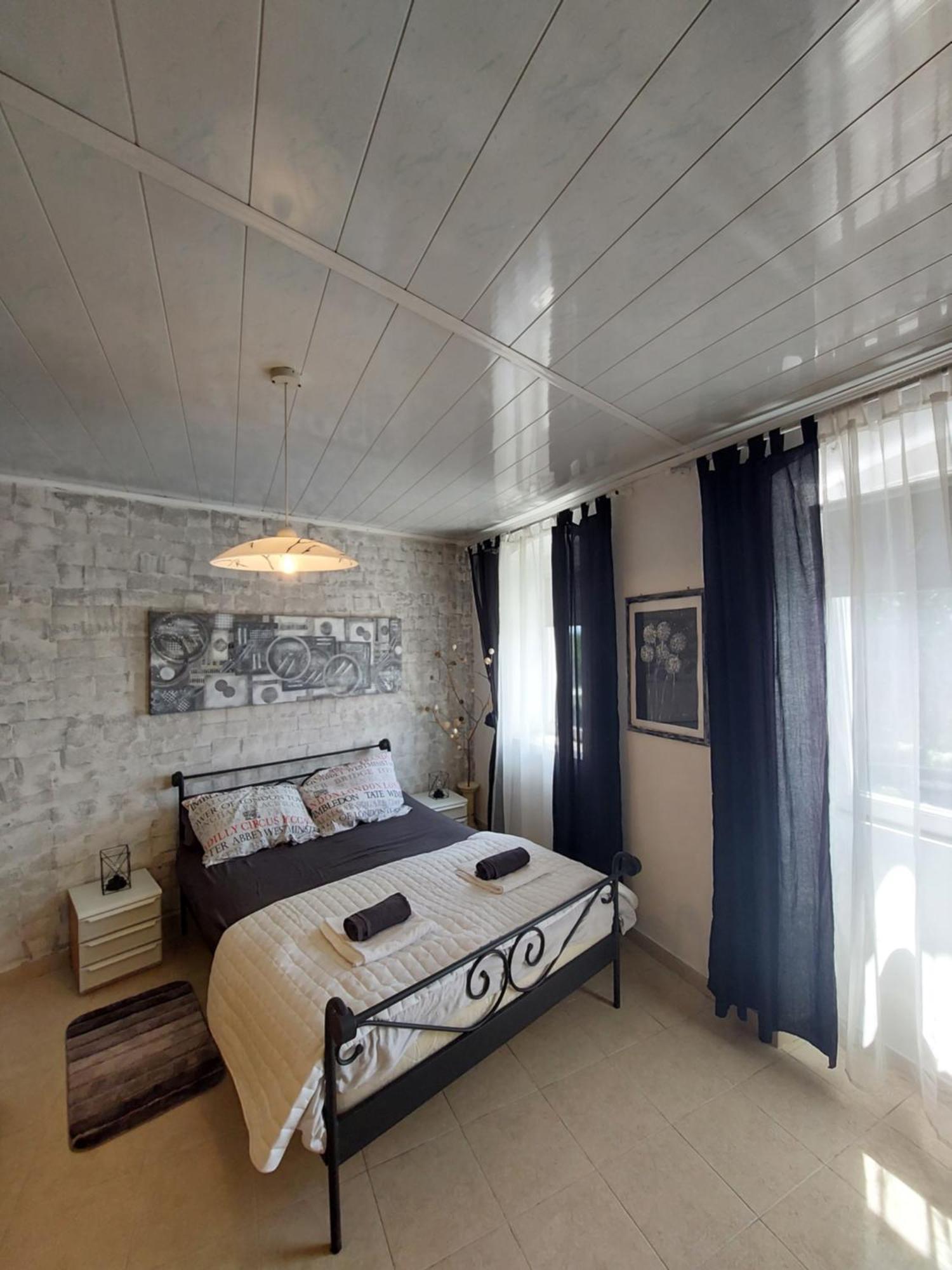 Emedes Appartement Kastav Kamer foto
